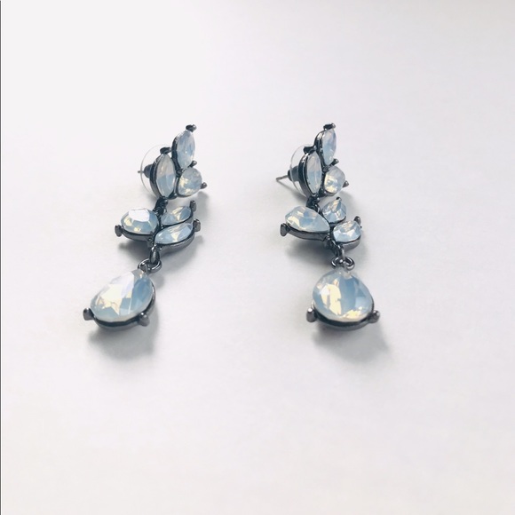 Iridescent silver/blue earrings - Picture 7 of 7